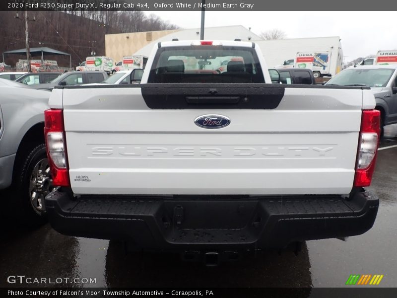 Oxford White / Medium Earth Gray 2020 Ford F250 Super Duty XL Regular Cab 4x4