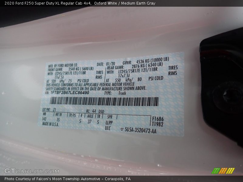 2020 F250 Super Duty XL Regular Cab 4x4 Oxford White Color Code Z1