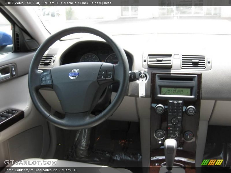 Brilliant Blue Metallic / Dark Beige/Quartz 2007 Volvo S40 2.4i