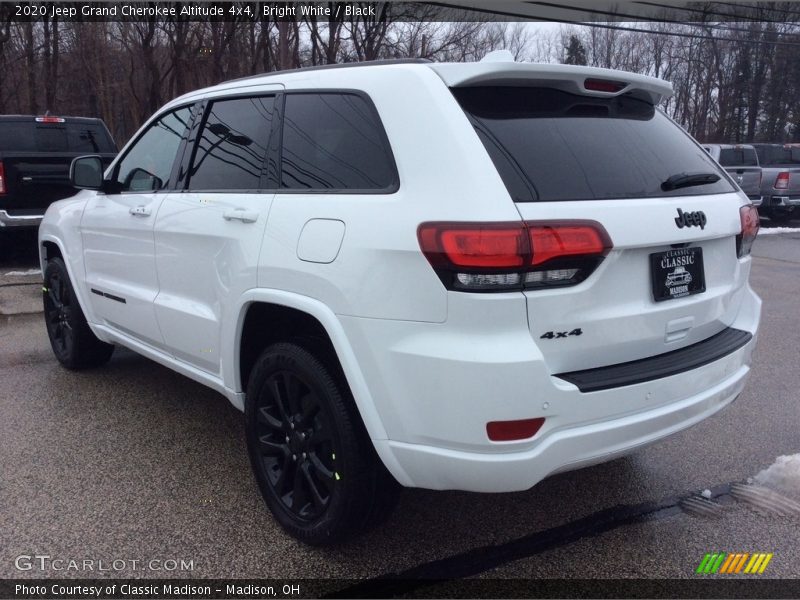 Bright White / Black 2020 Jeep Grand Cherokee Altitude 4x4