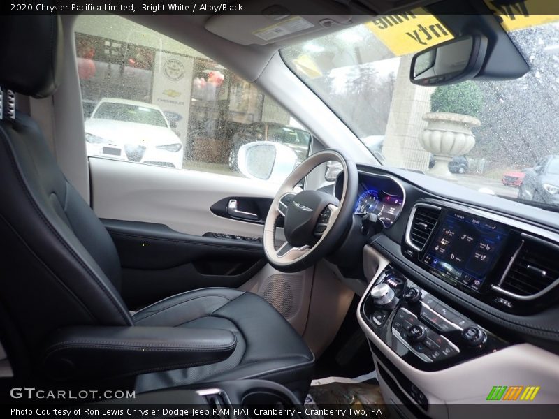 Bright White / Alloy/Black 2020 Chrysler Pacifica Limited