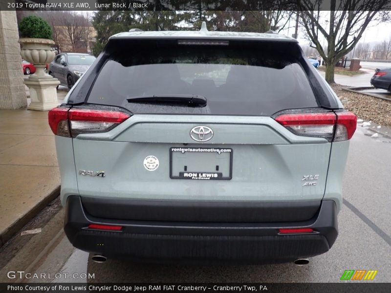 Lunar Rock / Black 2019 Toyota RAV4 XLE AWD