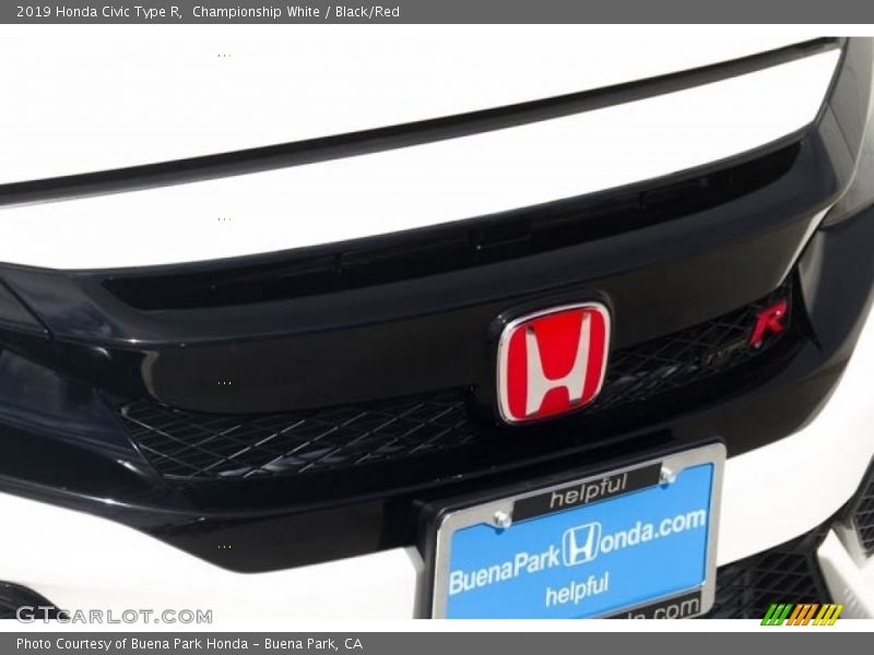 Championship White / Black/Red 2019 Honda Civic Type R