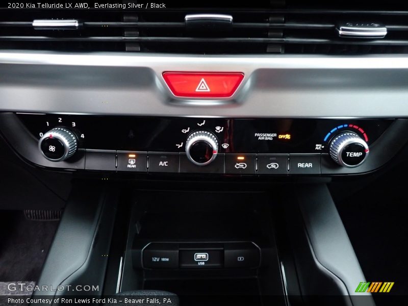 Everlasting Silver / Black 2020 Kia Telluride LX AWD