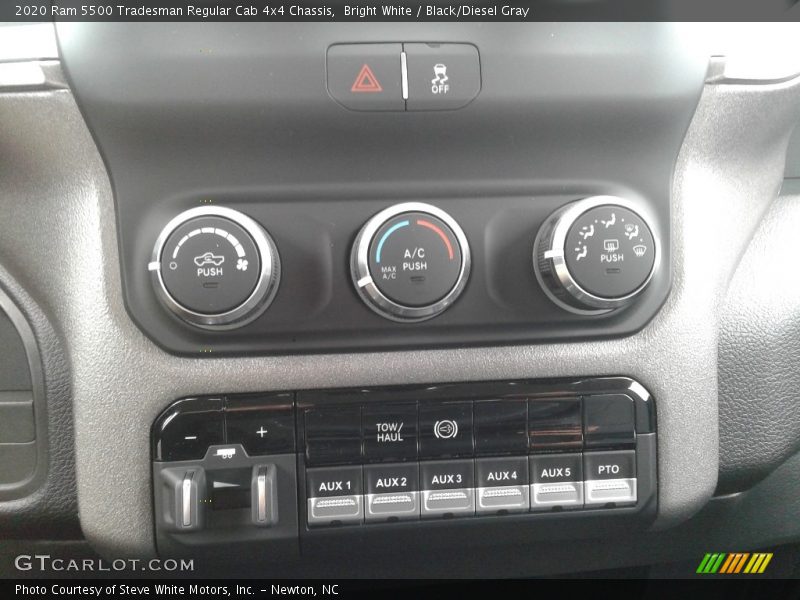 Controls of 2020 5500 Tradesman Regular Cab 4x4 Chassis