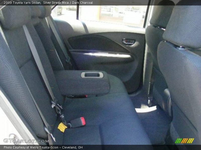 Silver Streak Mica / Dark Charcoal 2009 Toyota Yaris Sedan