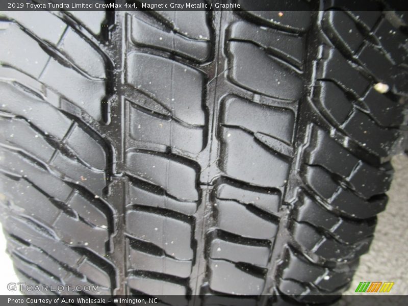 Magnetic Gray Metallic / Graphite 2019 Toyota Tundra Limited CrewMax 4x4