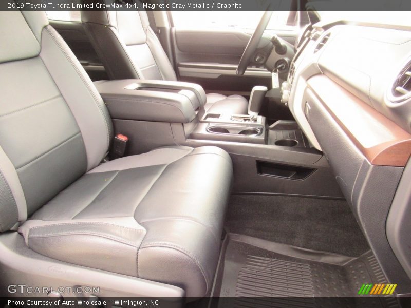 Magnetic Gray Metallic / Graphite 2019 Toyota Tundra Limited CrewMax 4x4