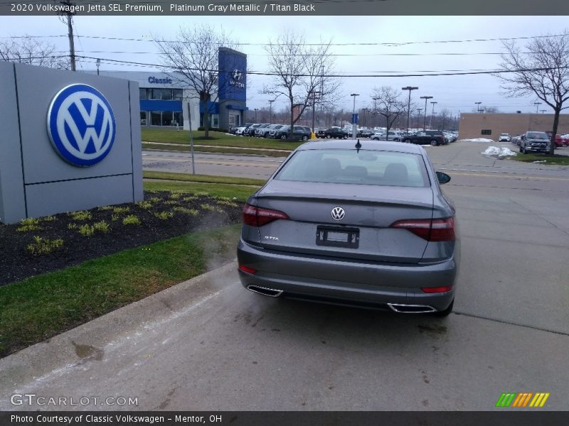 Platinum Gray Metallic / Titan Black 2020 Volkswagen Jetta SEL Premium