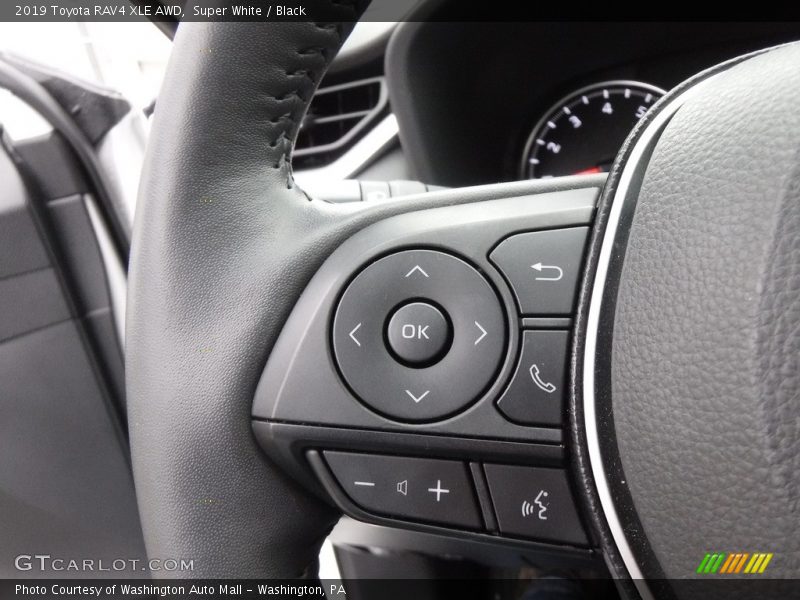 Super White / Black 2019 Toyota RAV4 XLE AWD