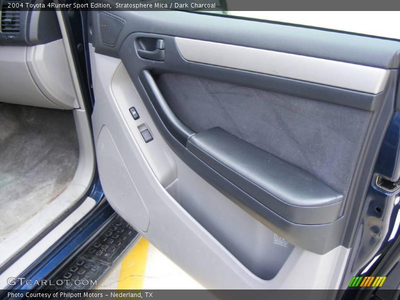 Stratosphere Mica / Dark Charcoal 2004 Toyota 4Runner Sport Edition