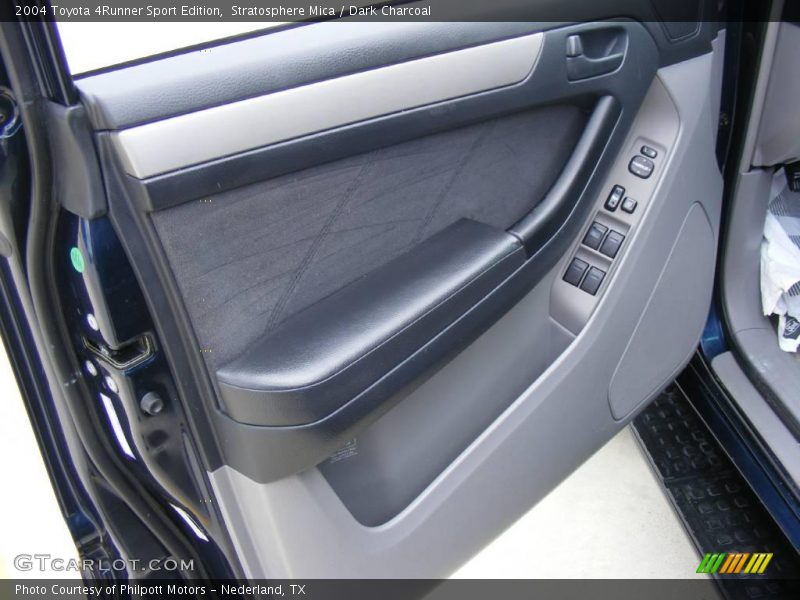 Stratosphere Mica / Dark Charcoal 2004 Toyota 4Runner Sport Edition