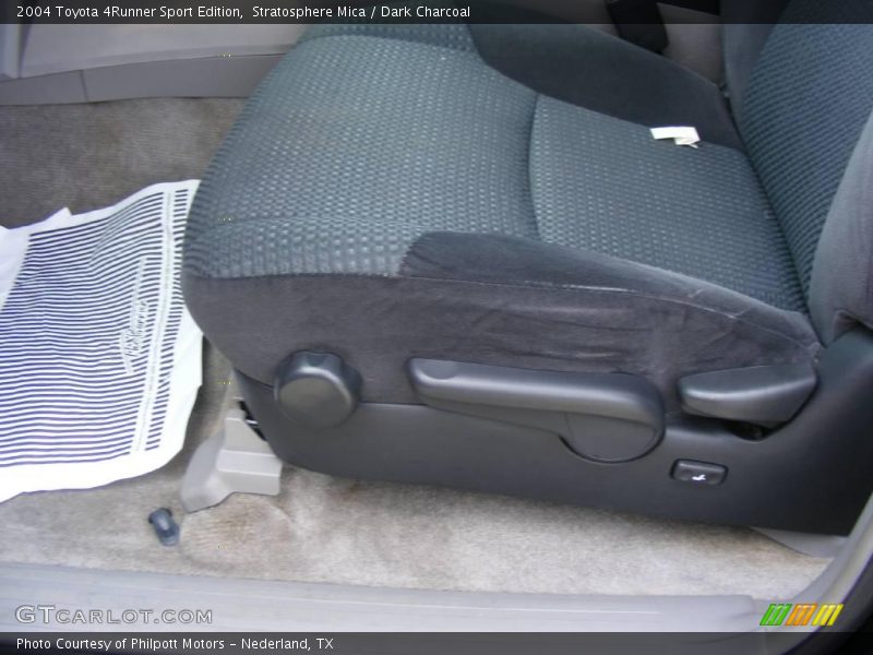 Stratosphere Mica / Dark Charcoal 2004 Toyota 4Runner Sport Edition