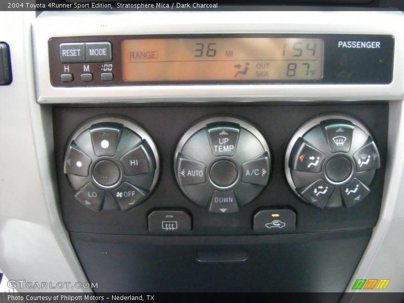 Stratosphere Mica / Dark Charcoal 2004 Toyota 4Runner Sport Edition