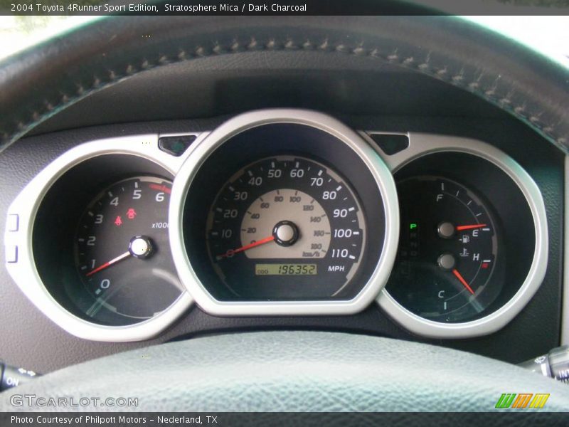 Stratosphere Mica / Dark Charcoal 2004 Toyota 4Runner Sport Edition