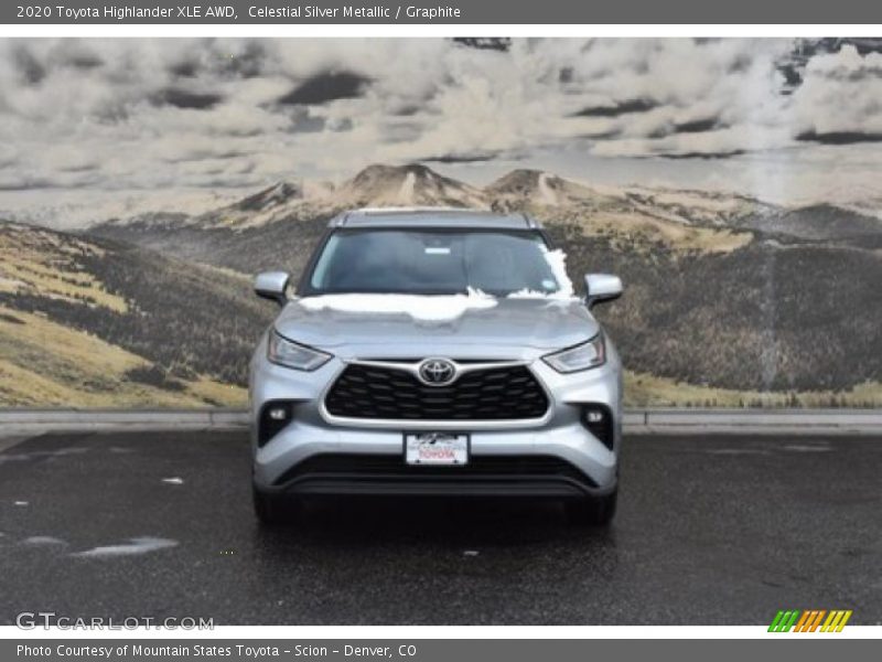 Celestial Silver Metallic / Graphite 2020 Toyota Highlander XLE AWD
