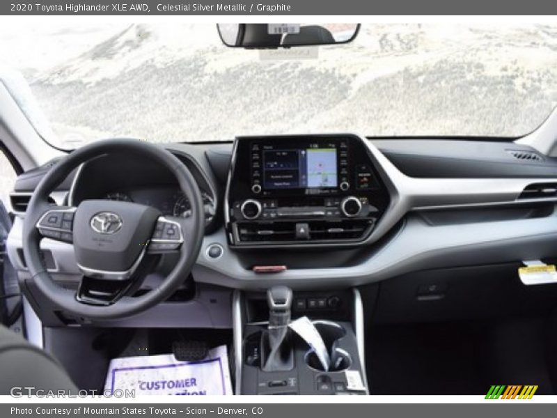 Celestial Silver Metallic / Graphite 2020 Toyota Highlander XLE AWD
