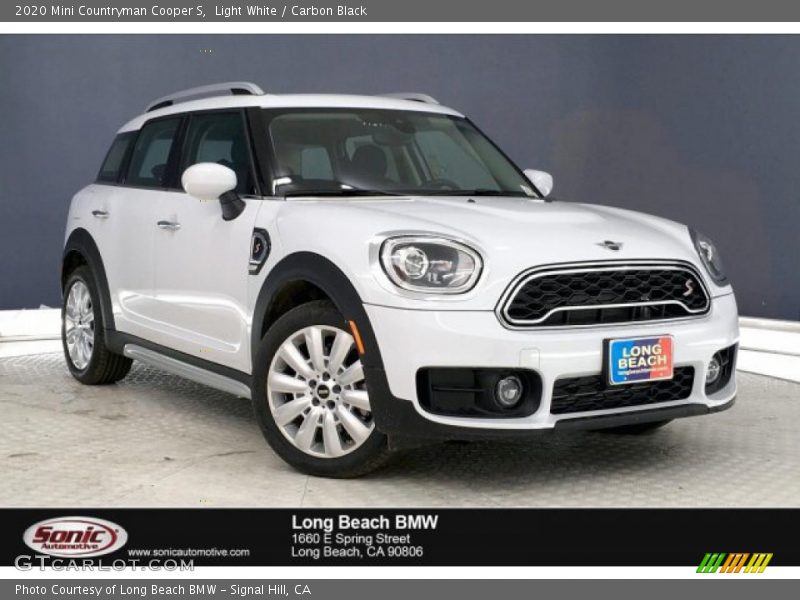 Light White / Carbon Black 2020 Mini Countryman Cooper S