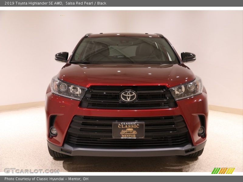 Salsa Red Pearl / Black 2019 Toyota Highlander SE AWD