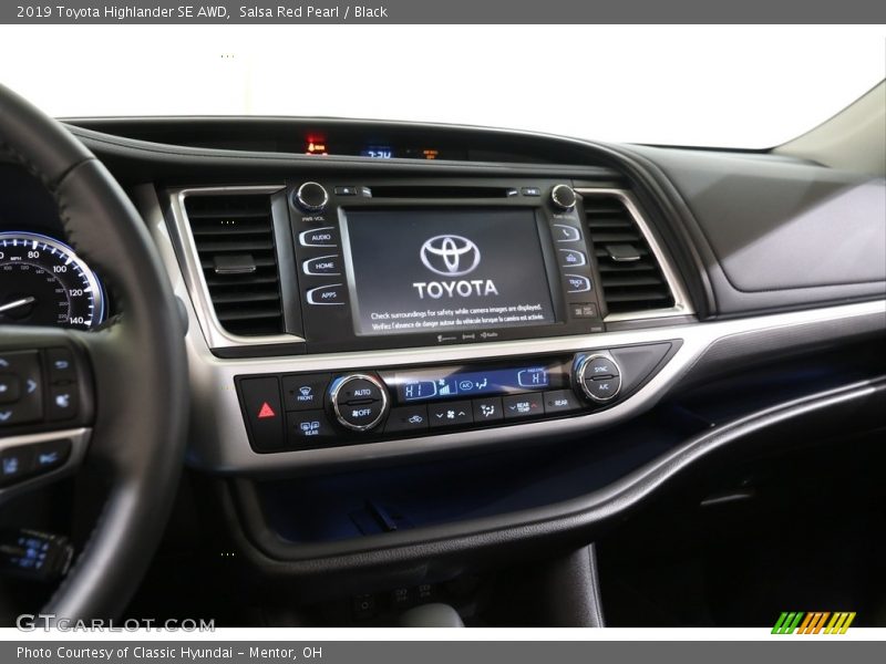 Salsa Red Pearl / Black 2019 Toyota Highlander SE AWD
