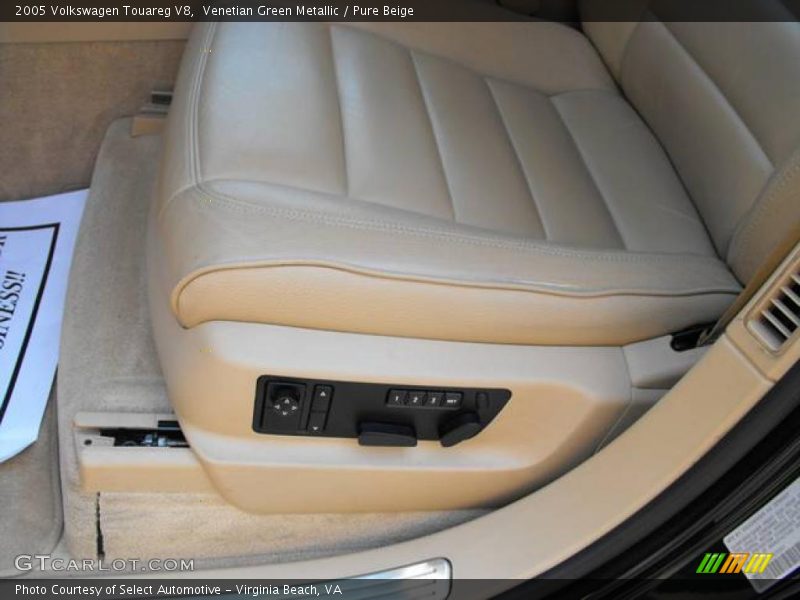 Venetian Green Metallic / Pure Beige 2005 Volkswagen Touareg V8