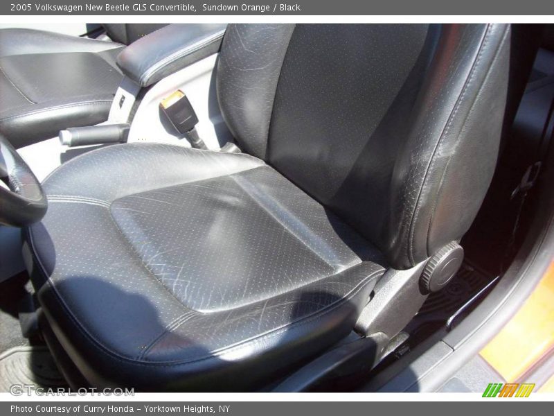 Sundown Orange / Black 2005 Volkswagen New Beetle GLS Convertible