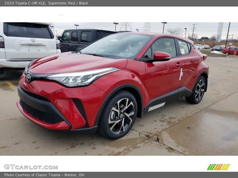 Supersonic Red / Black 2020 Toyota C-HR XLE