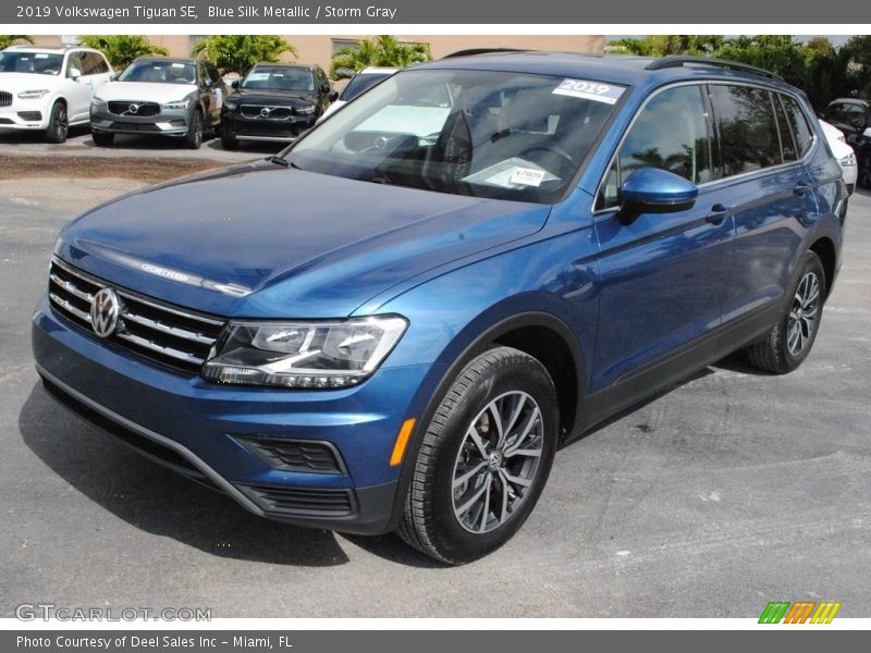 Blue Silk Metallic / Storm Gray 2019 Volkswagen Tiguan SE