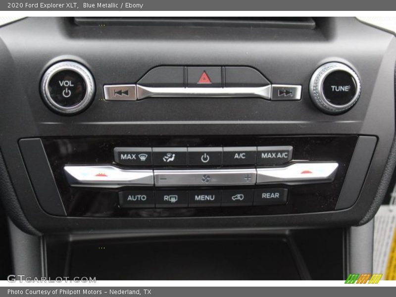 Blue Metallic / Ebony 2020 Ford Explorer XLT