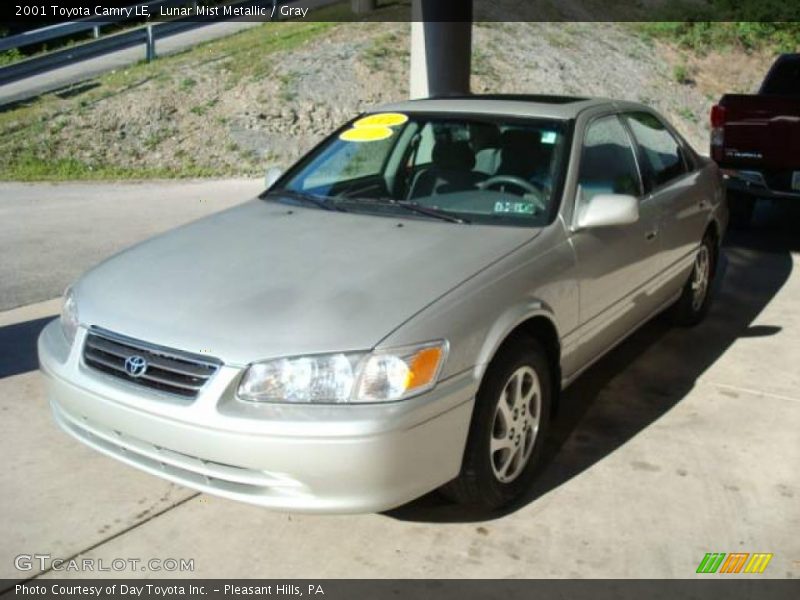Lunar Mist Metallic / Gray 2001 Toyota Camry LE