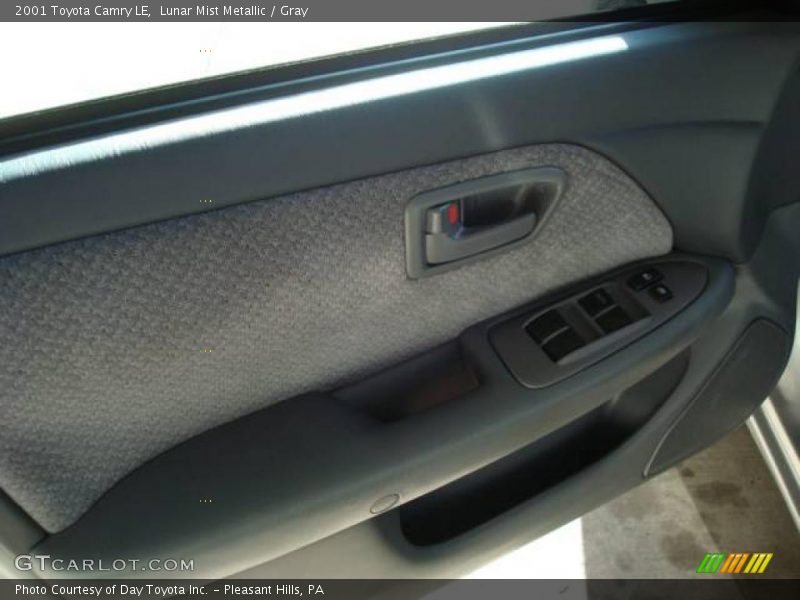 Lunar Mist Metallic / Gray 2001 Toyota Camry LE