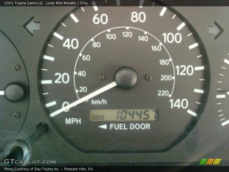 Lunar Mist Metallic / Gray 2001 Toyota Camry LE