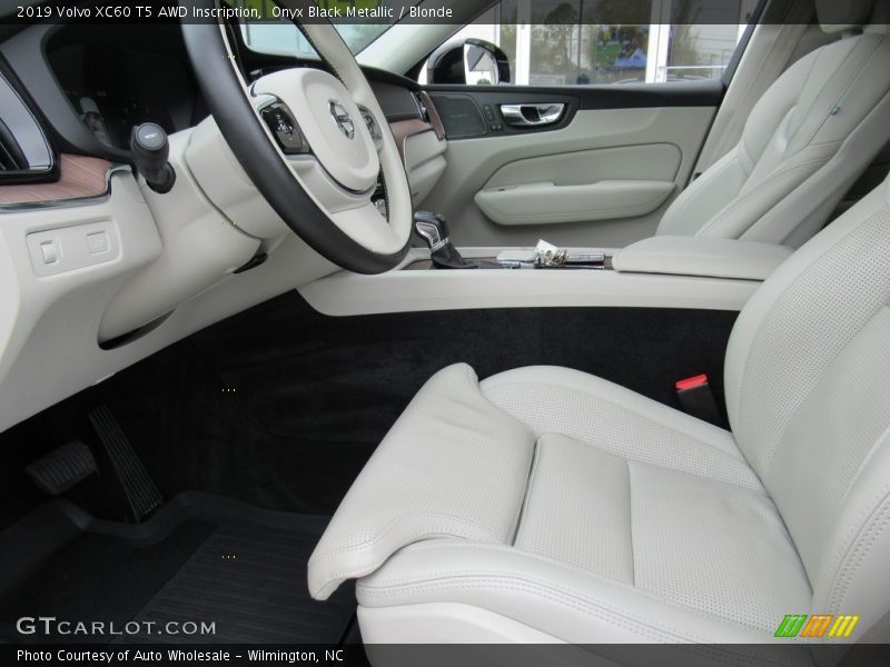 Front Seat of 2019 XC60 T5 AWD Inscription
