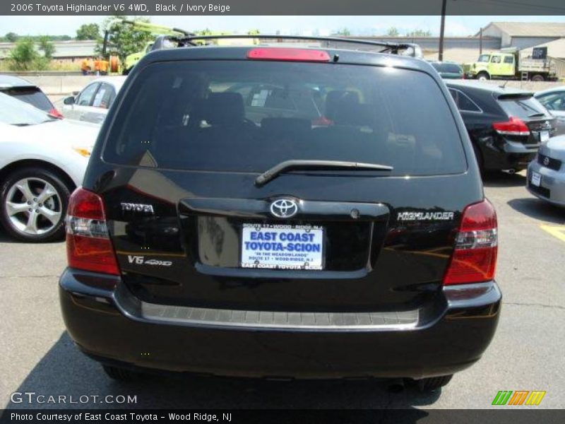Black / Ivory Beige 2006 Toyota Highlander V6 4WD