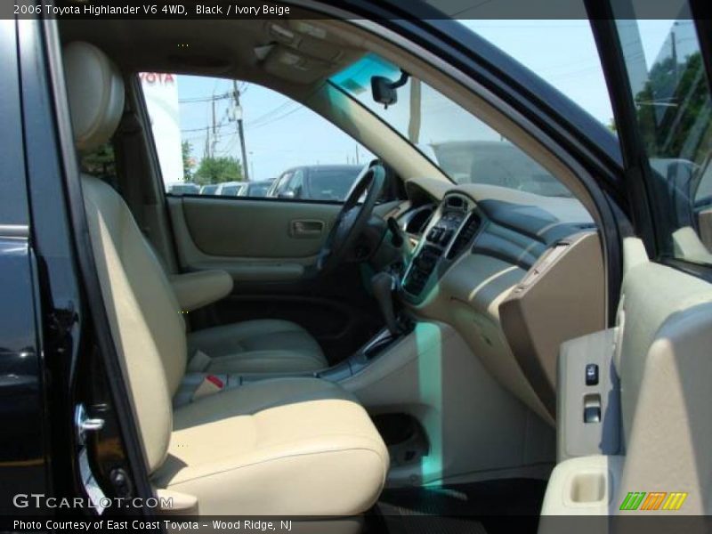 Black / Ivory Beige 2006 Toyota Highlander V6 4WD