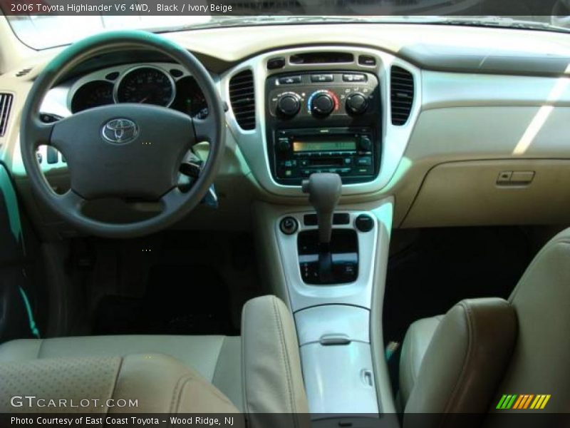 Black / Ivory Beige 2006 Toyota Highlander V6 4WD