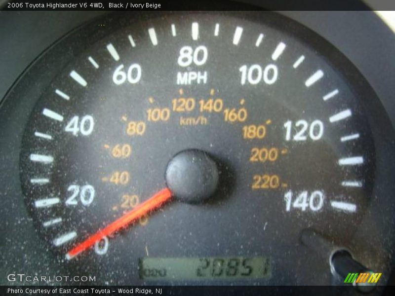 Black / Ivory Beige 2006 Toyota Highlander V6 4WD