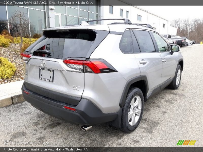 Silver Sky Metallic / Light Gray 2020 Toyota RAV4 XLE AWD