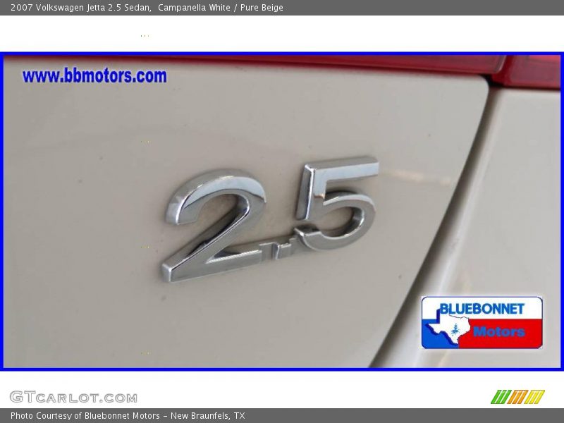 Campanella White / Pure Beige 2007 Volkswagen Jetta 2.5 Sedan