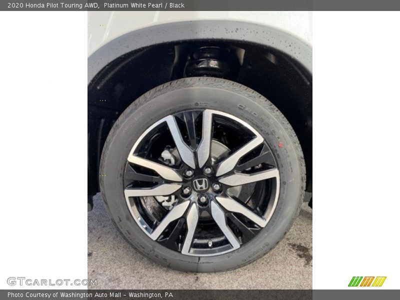 Platinum White Pearl / Black 2020 Honda Pilot Touring AWD