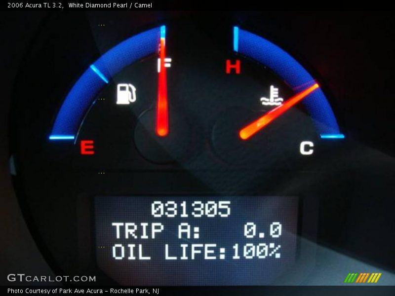 White Diamond Pearl / Camel 2006 Acura TL 3.2
