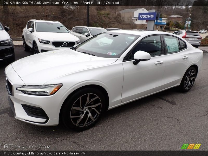 Crystal White Pearl Metallic / Charcoal 2019 Volvo S60 T6 AWD Momentum