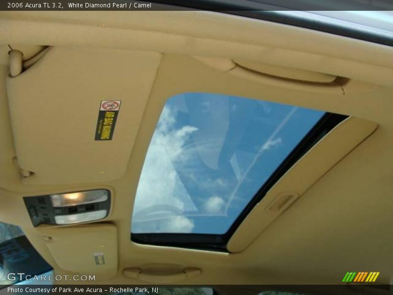 White Diamond Pearl / Camel 2006 Acura TL 3.2