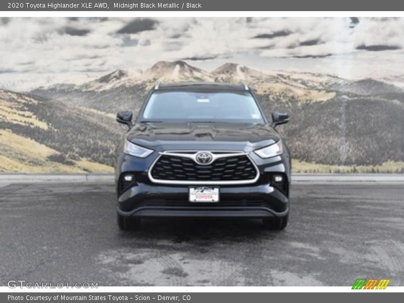 Midnight Black Metallic / Black 2020 Toyota Highlander XLE AWD