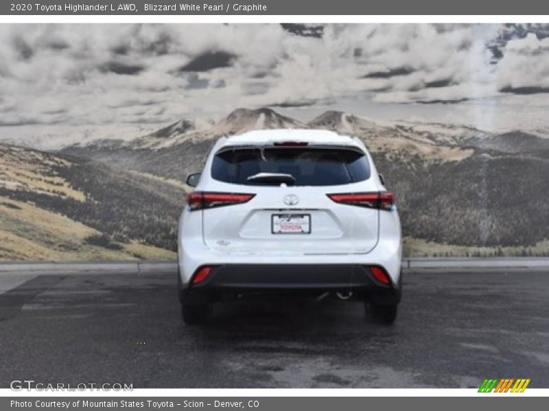 Blizzard White Pearl / Graphite 2020 Toyota Highlander L AWD