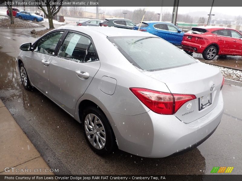 Classic Silver Metallic / Black 2019 Toyota Corolla LE