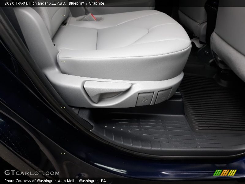 Blueprint / Graphite 2020 Toyota Highlander XLE AWD