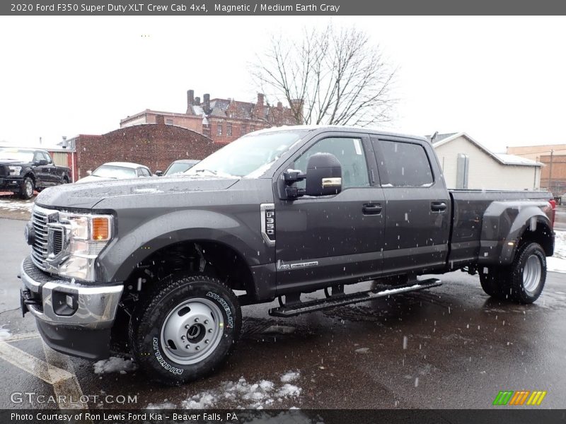 Magnetic / Medium Earth Gray 2020 Ford F350 Super Duty XLT Crew Cab 4x4