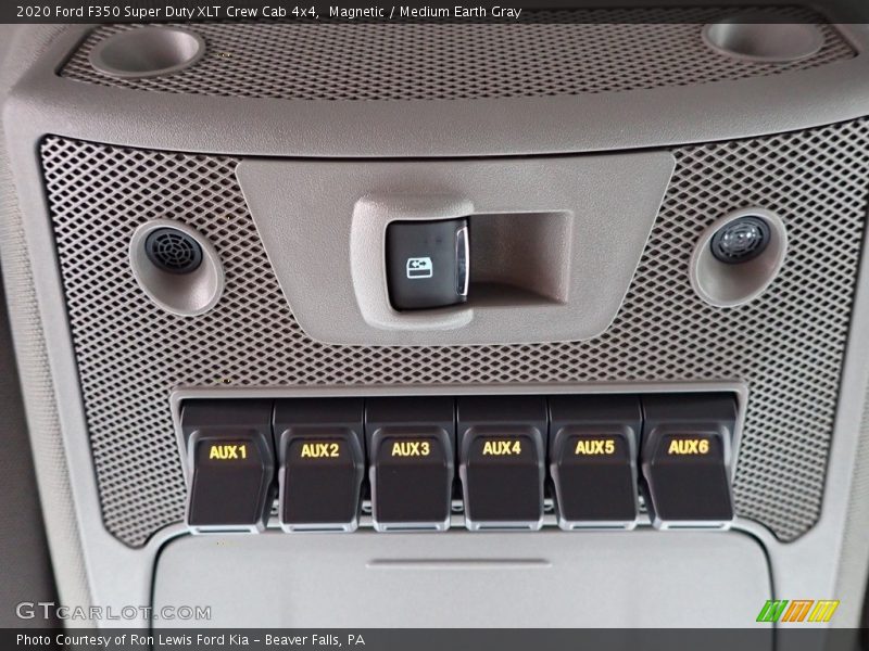 Controls of 2020 F350 Super Duty XLT Crew Cab 4x4