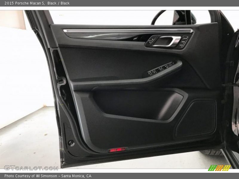 Black / Black 2015 Porsche Macan S